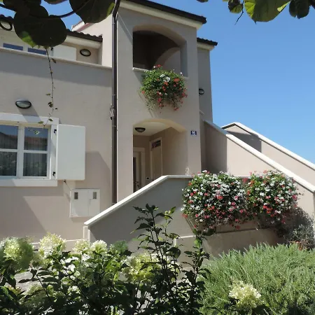 Apartamento Doris *